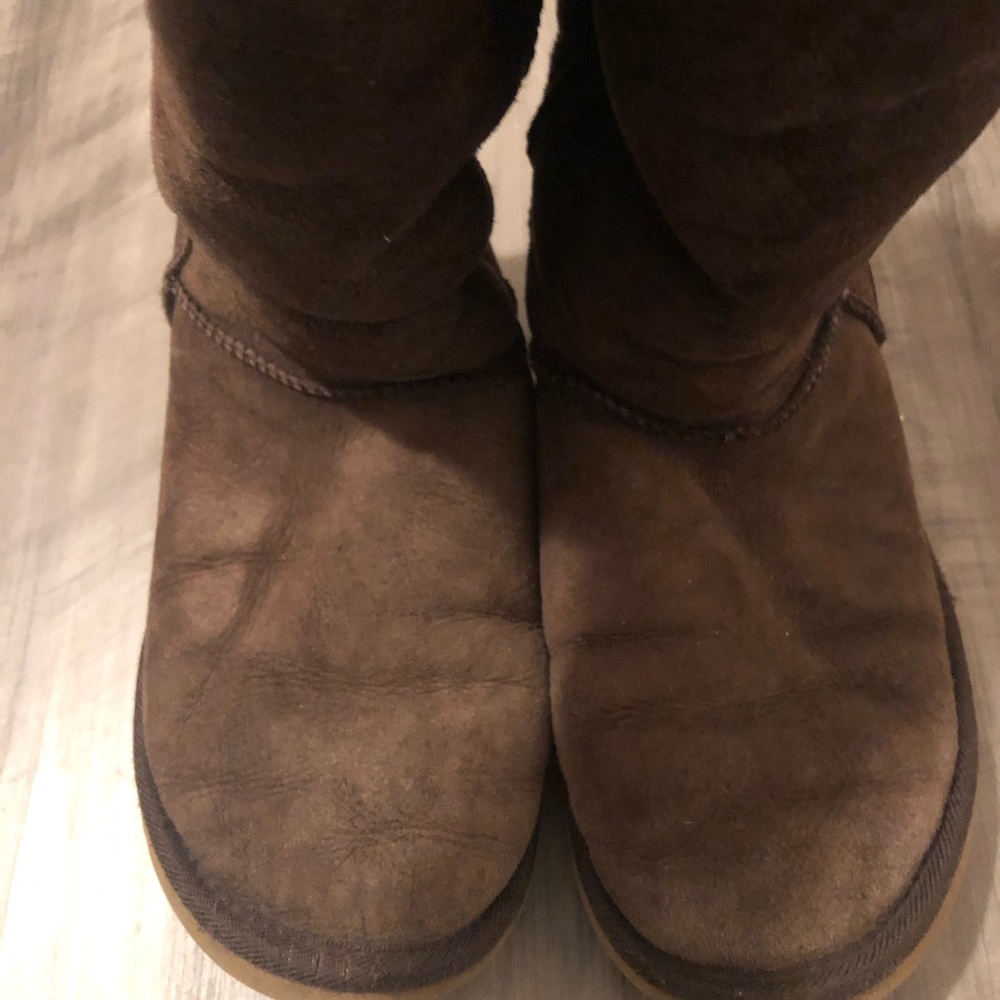 Tall uggs - Picture 2 of 4
